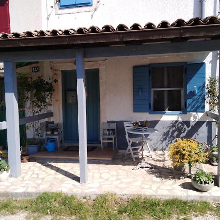 Apartment Ammonite Premantura Exterior photo